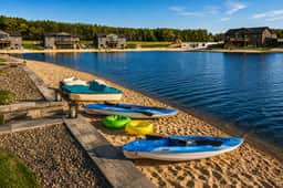 New! Sleeps 20 Luxurious Beachfront Retreat w/Hot Tub & Pickleball 