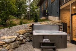 The Shipwreck Shack • Castle Rock Lake • Sleeps 16 - Image 3