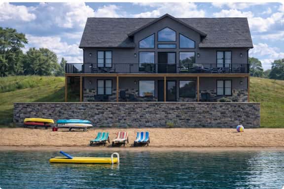 Beach House by Castle Rock Lake | Fall Lake Escape + Fire Pit - Image 1